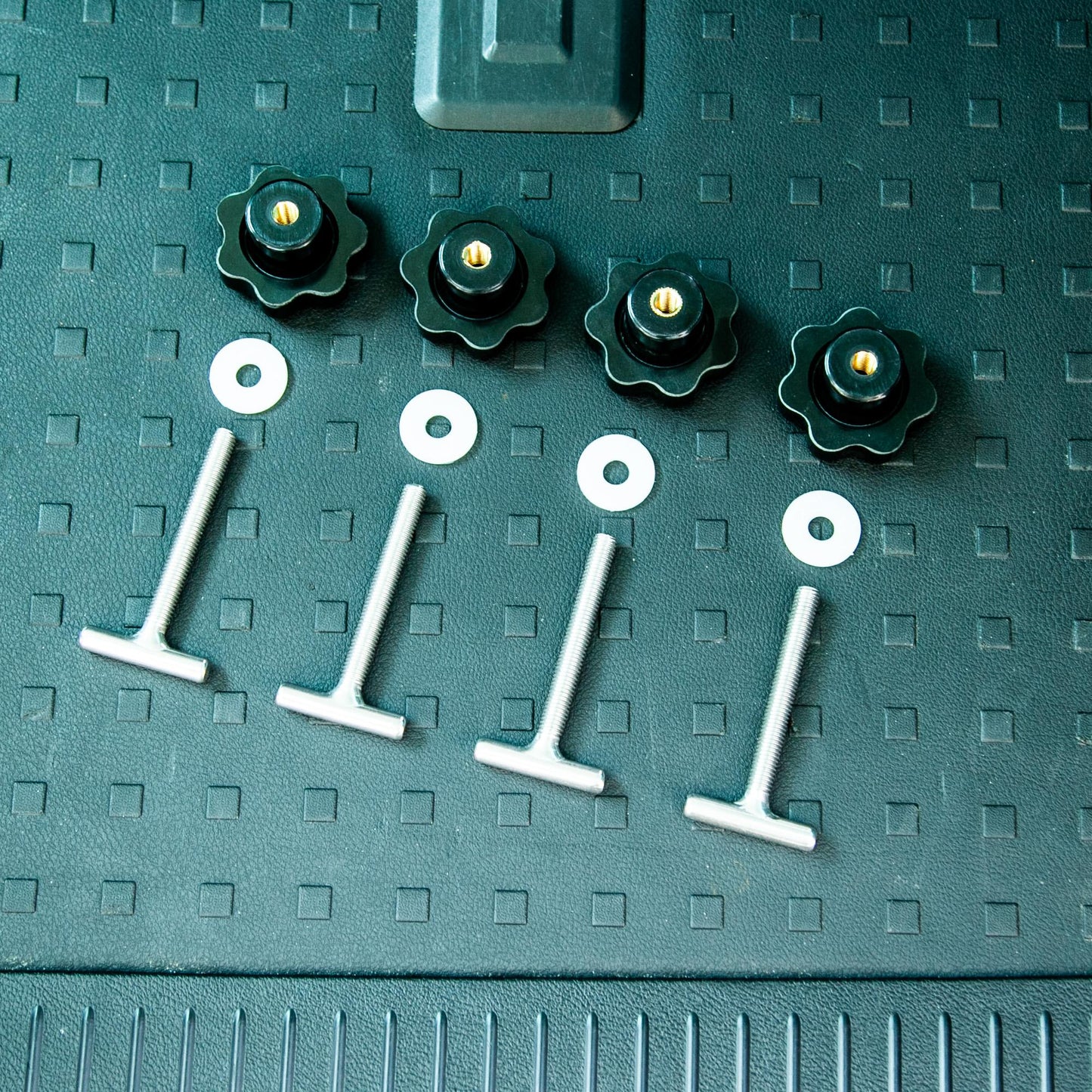 040 parts Vis pour tableau Multiflex pour T5, T6 et T6.1 California ou pour VW Multivans – parfait pour l'aménagement en DIY avec le Multiflexboard