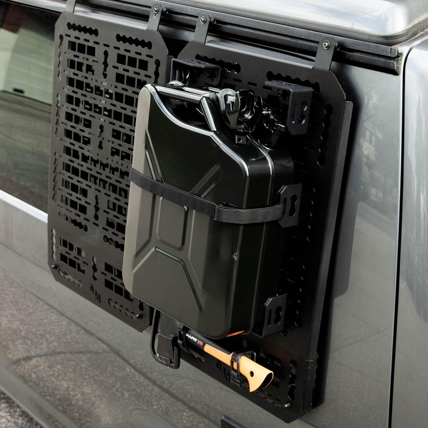 B-Ware: 040 Parts Benzinkanister 5L aus Metall - Kraftstoffkanister für Benzin & Diesel Jerry Can
