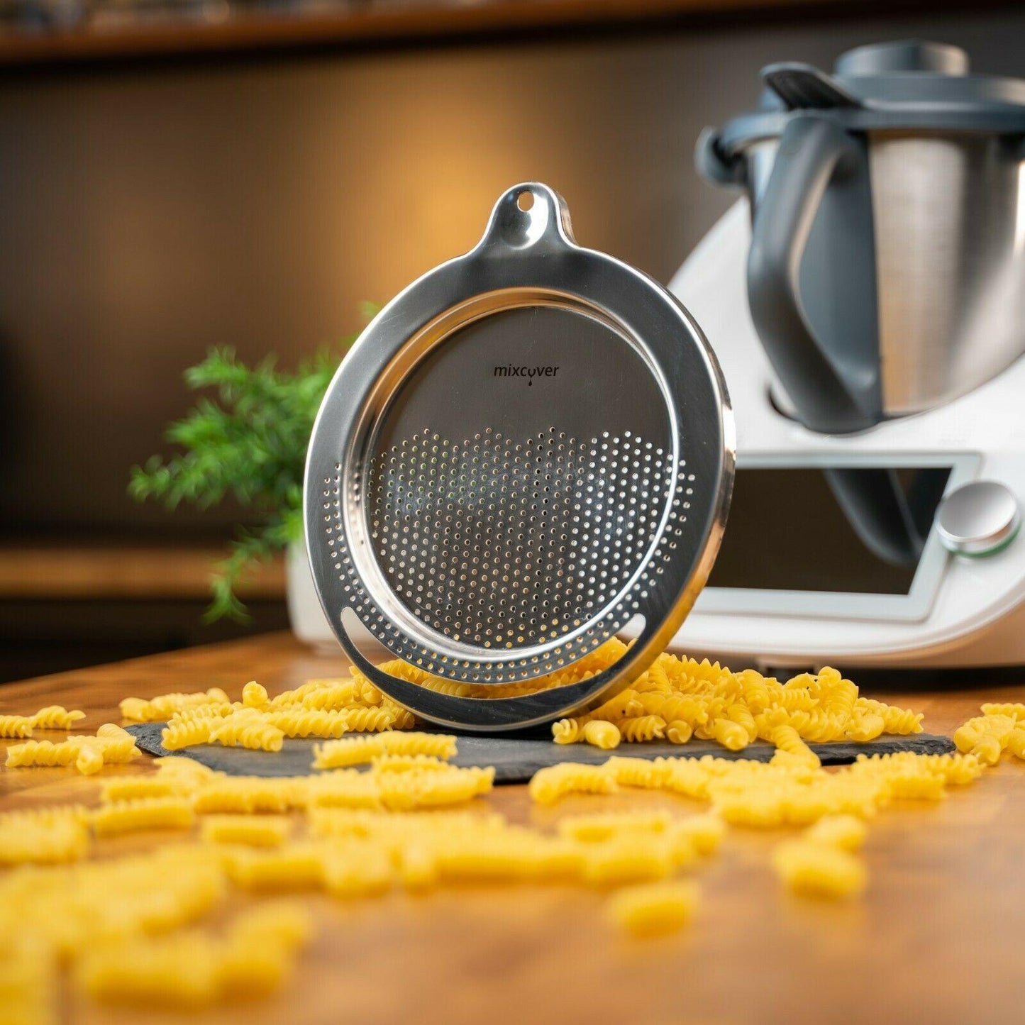 B-ware: mixcover roestvrijstalen zeef giethelper Thermomix TM6 en TM5, pasta e.v.a. afgieten